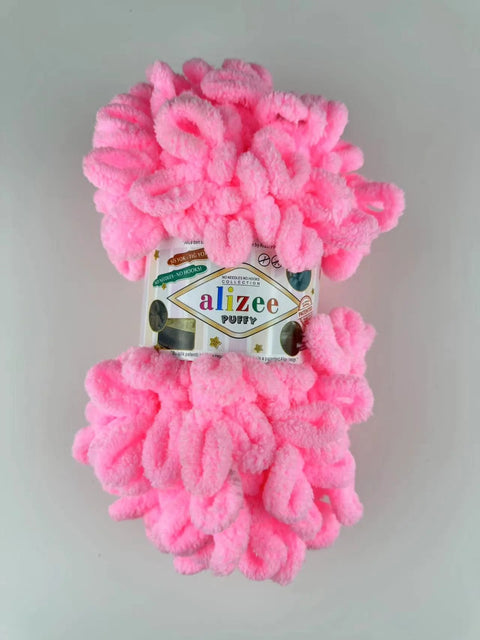 Finger loop yarn